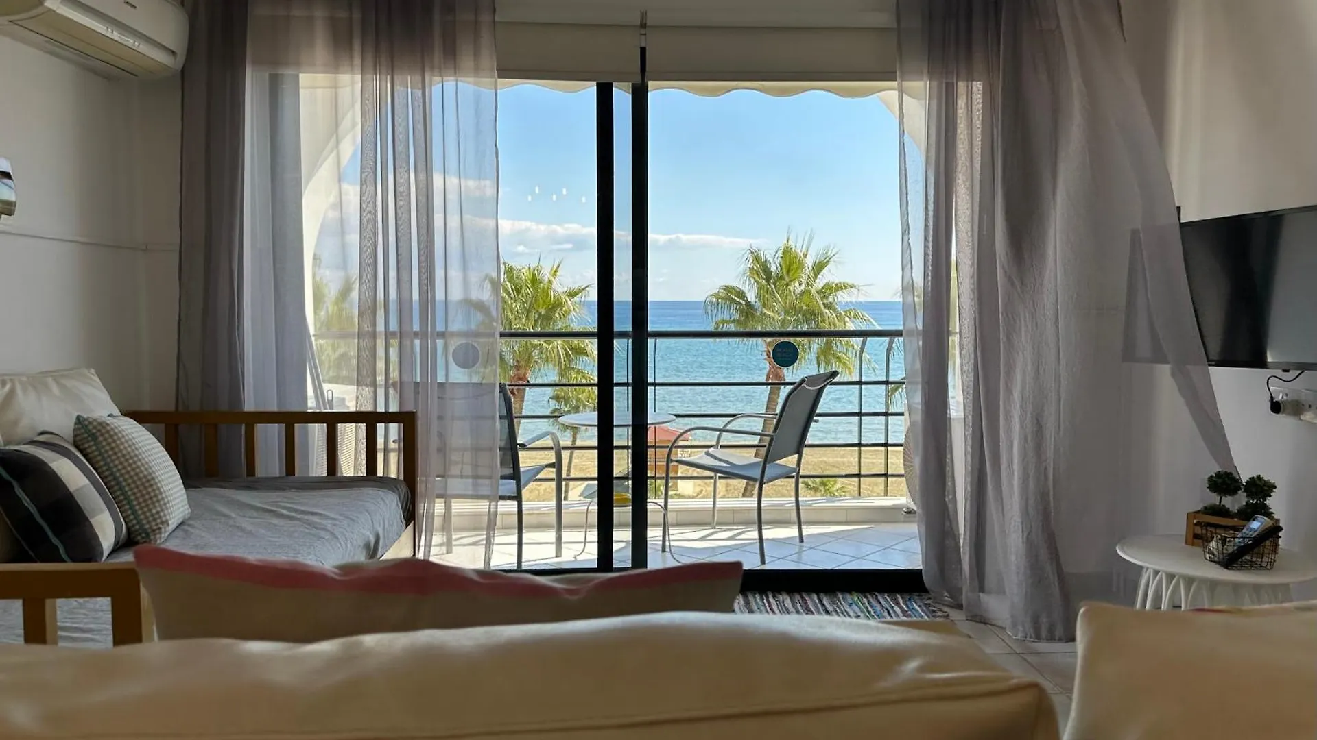 Апартаменты Krasas Beach Ларнака Кипр
